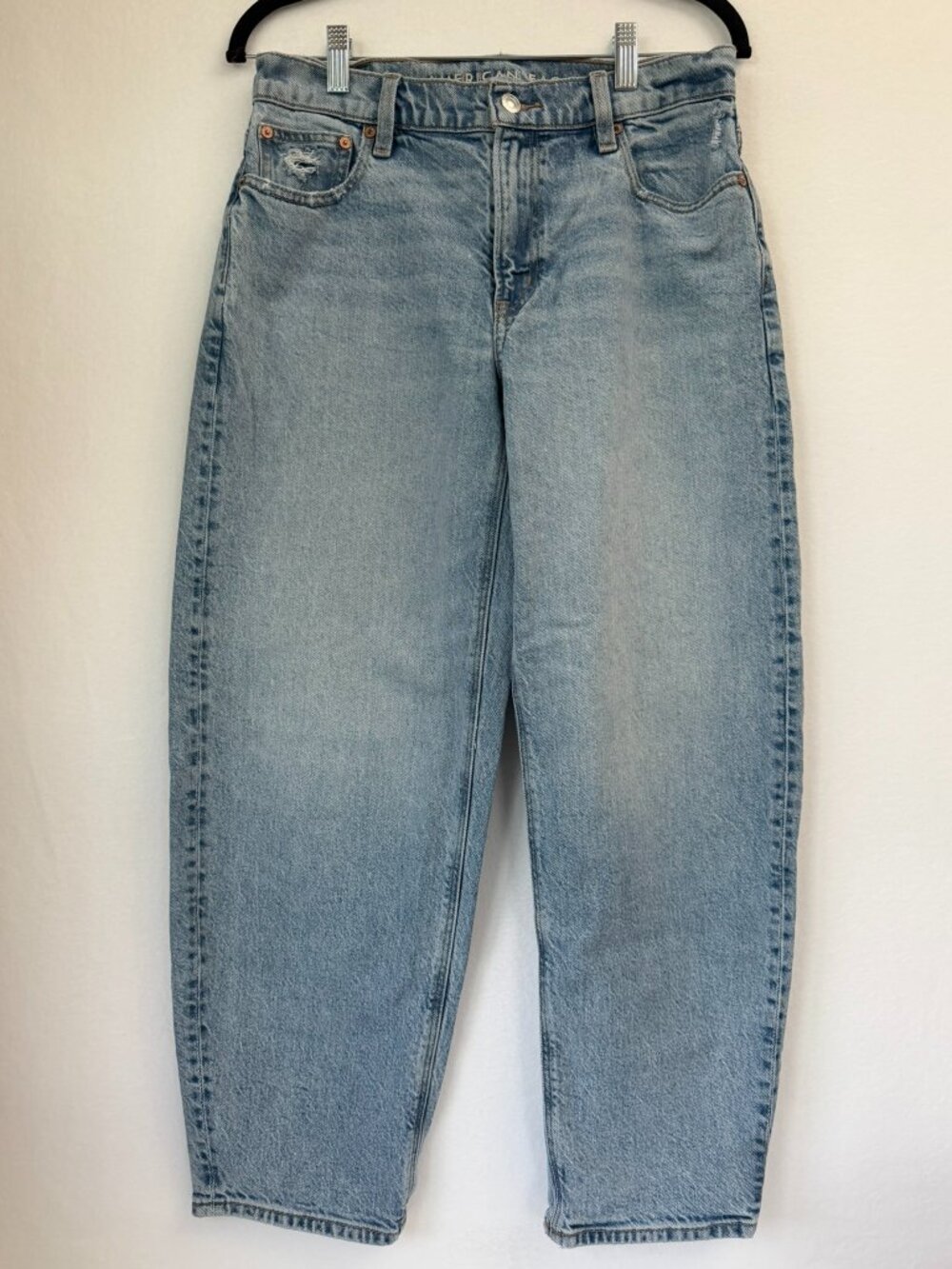 American Eagle Outfitters Light Blue High-Waisted Jeans